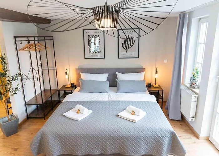 C&S Living I Wohnung I Balkon I Kueche I Stellplatz