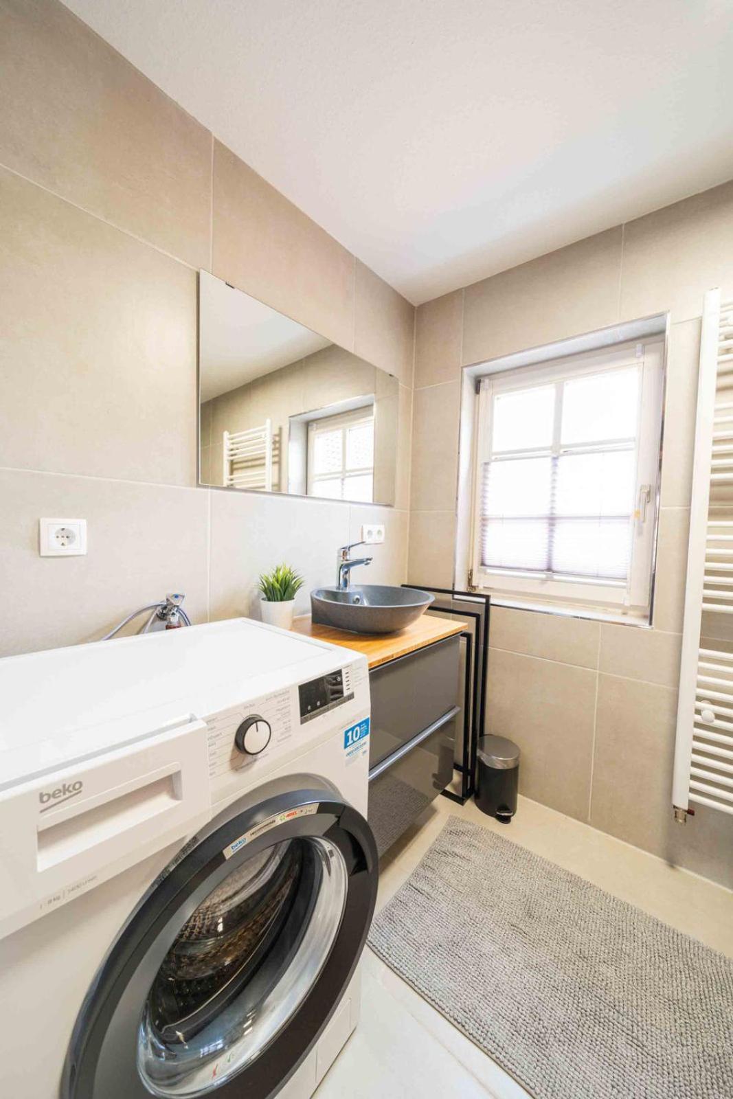 C&s Living I I Balkon I Kueche I Stellplatz *